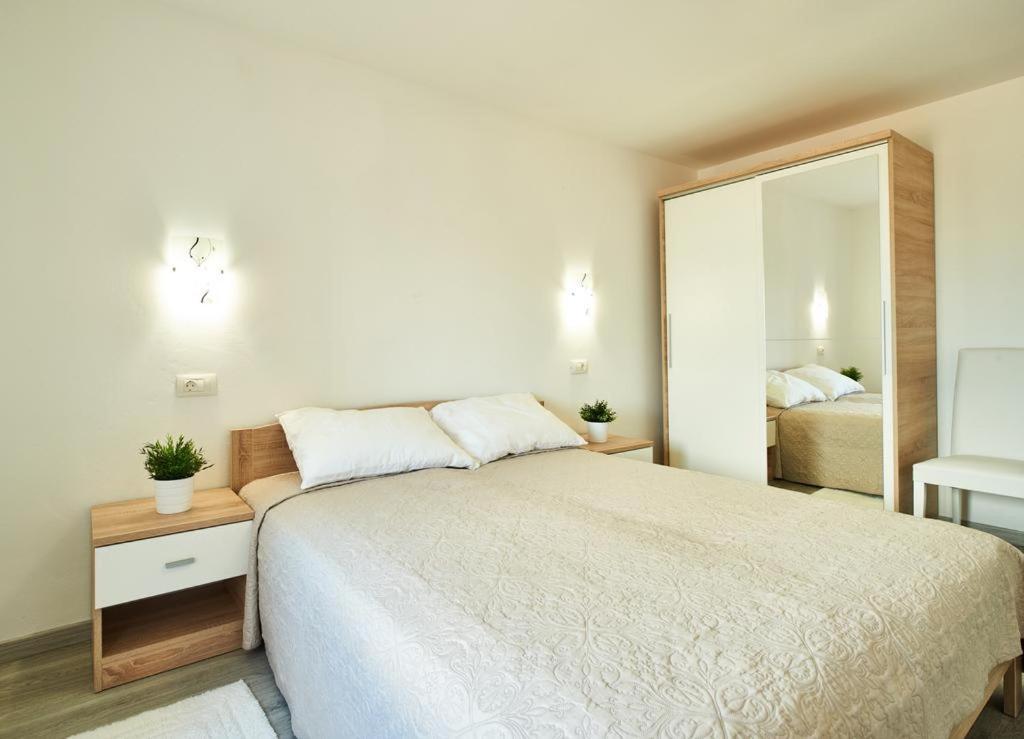 Roviv Apartments In The Old Town By Irundo Rovinj Extérieur photo